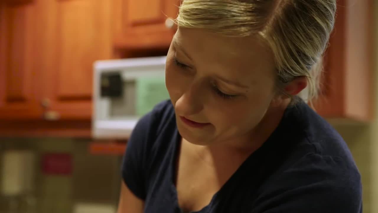En este video, un miembro de nuestro Consejo Asesor de la Familia discute la importancia de bañar a su hijo antes de un procedimiento quirúrgico.