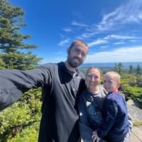 Portrait of Kaitlyn Tennant and family