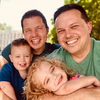 Photo of Aaron Itczak and family