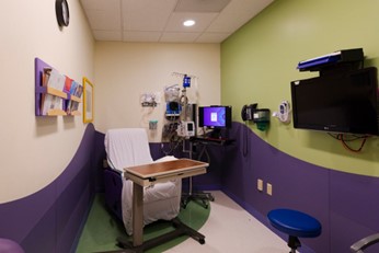 photo of a patient room where infusions are given