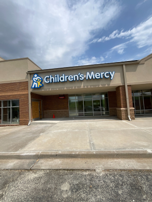 Children's Mercy Shawnee entrance